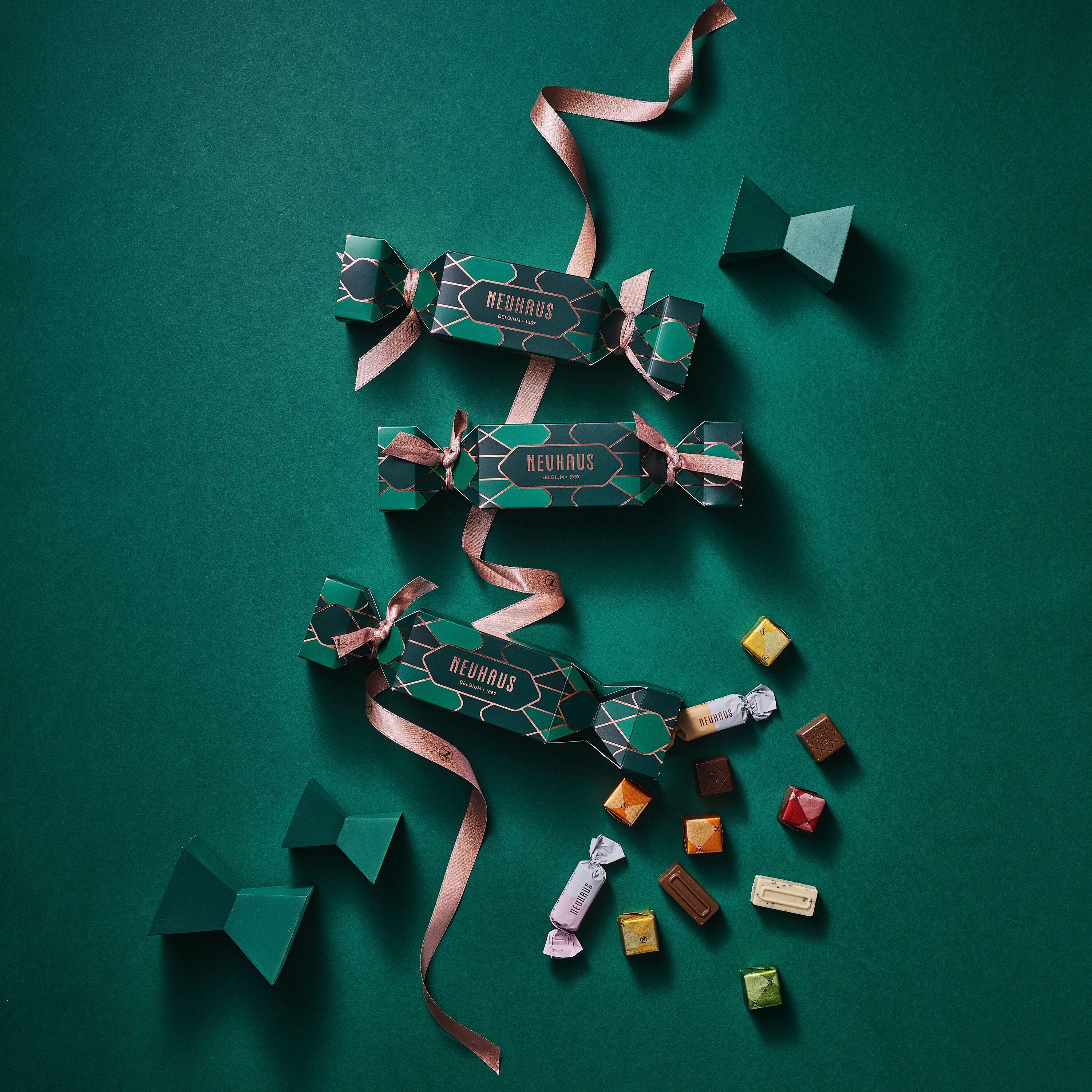 Cracker Large | Neuhaus Chocolates